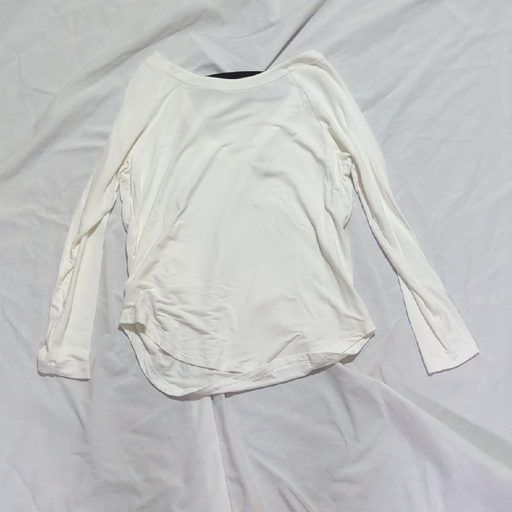 CAbi Women's Cream Long Sleeve Blouse